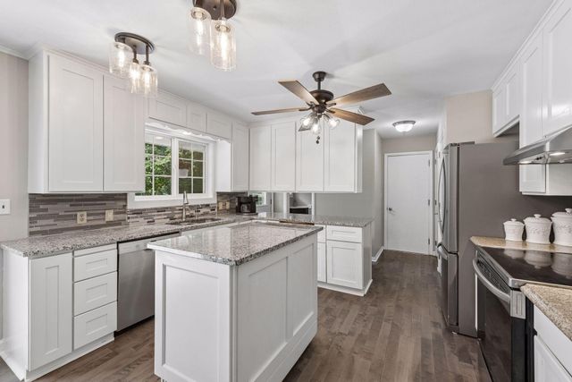 4569 Shoreline Drive, Spring Park, MN 55384
