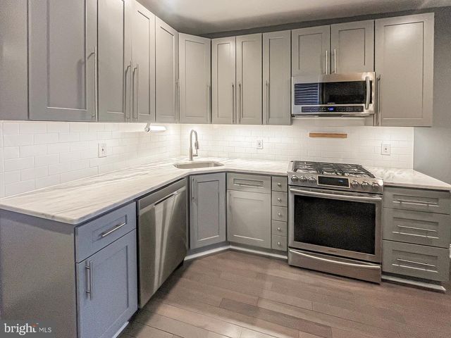 2866 CEDAR ST, Philadelphia, PA 19134