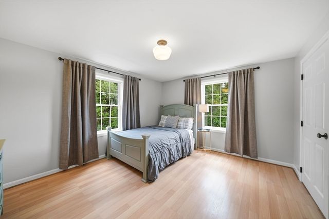 4 Brookview Circle, Tyngsborough, MA 01879
