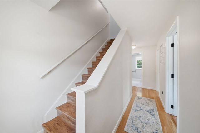 4 Brookview Circle, Tyngsborough, MA 01879