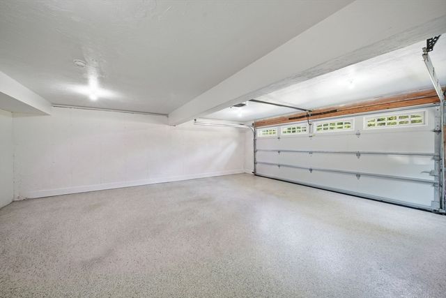 4 Brookview Circle, Tyngsborough, MA 01879