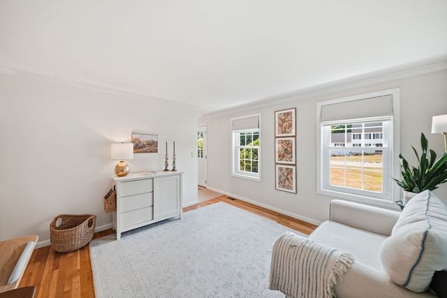 4 Brookview Circle, Tyngsborough, MA 01879