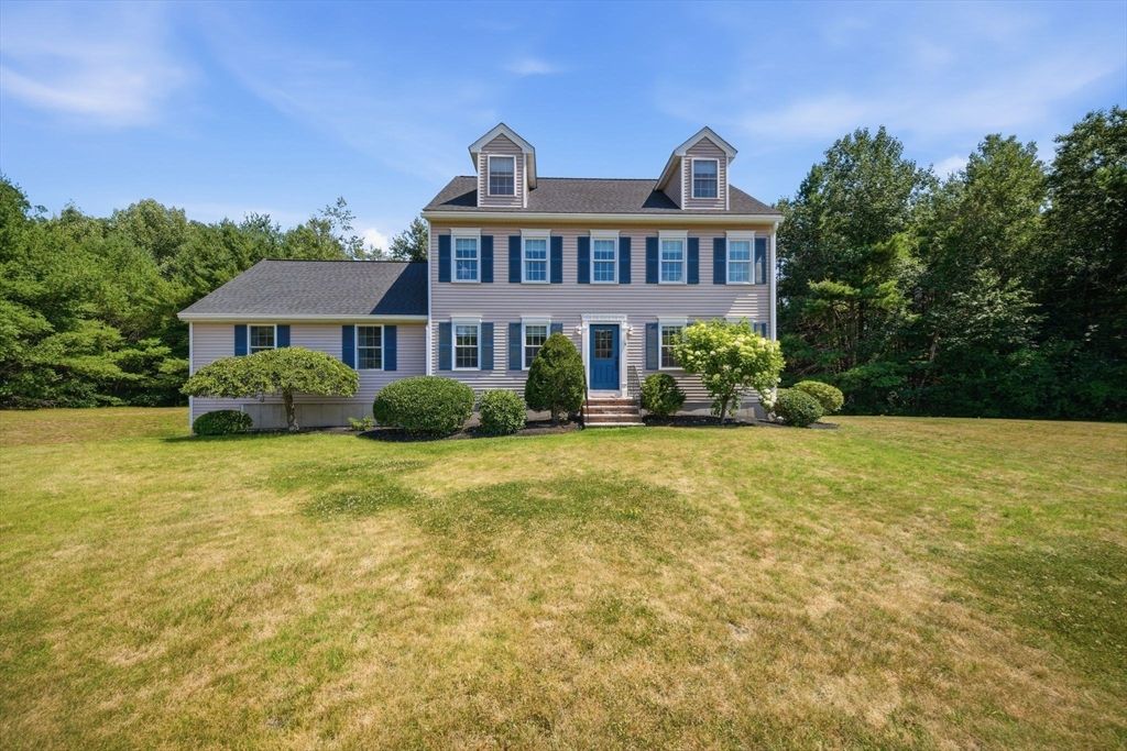 4 Brookview Circle, Tyngsborough, MA 01879