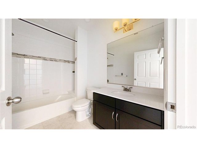 15700 E Jamison Dr 5-202, Englewood, CO 80112