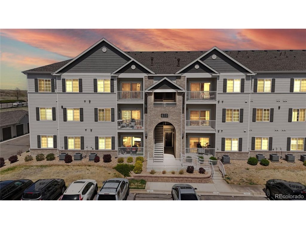 15700 E Jamison Dr 5-202, Englewood, CO 80112