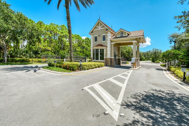 4540 SW Scrub Pine Terrace, Palm City, FL 34990