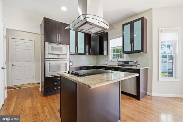 1935 HULMEVILLE RD, Bensalem, PA 19020