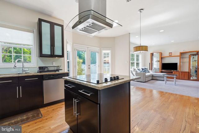 1935 HULMEVILLE RD, Bensalem, PA 19020