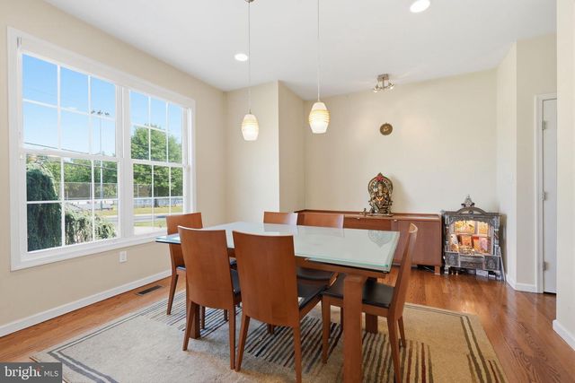 1935 HULMEVILLE RD, Bensalem, PA 19020