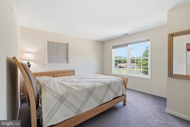 1935 HULMEVILLE RD, Bensalem, PA 19020