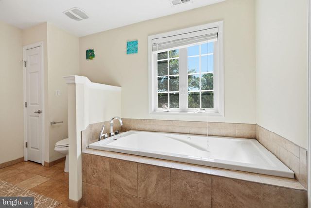 1935 HULMEVILLE RD, Bensalem, PA 19020