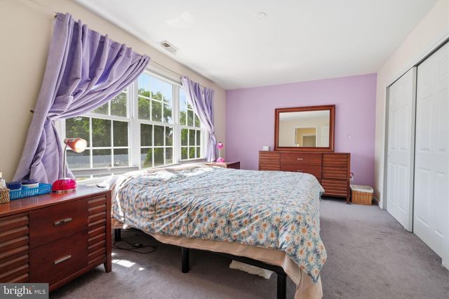 1935 HULMEVILLE RD, Bensalem, PA 19020