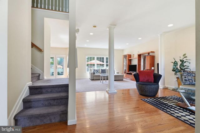 1935 HULMEVILLE RD, Bensalem, PA 19020