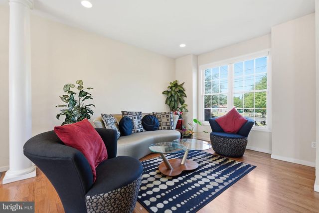 1935 HULMEVILLE RD, Bensalem, PA 19020