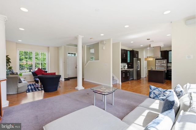 1935 HULMEVILLE RD, Bensalem, PA 19020
