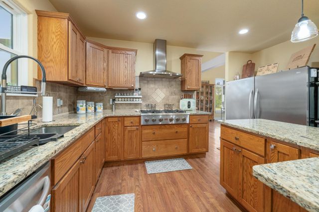 1460 E 117th Ct N, Sedgwick, KS 67135