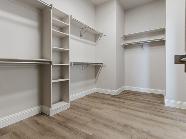 5601 Glenview Lane, The Colony, TX 75056