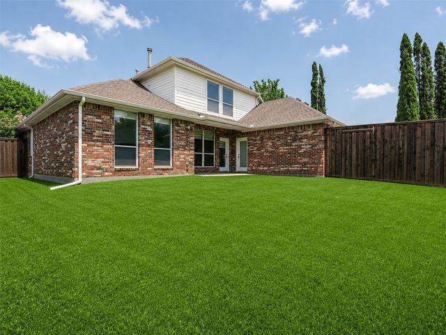 5601 Glenview Lane, The Colony, TX 75056