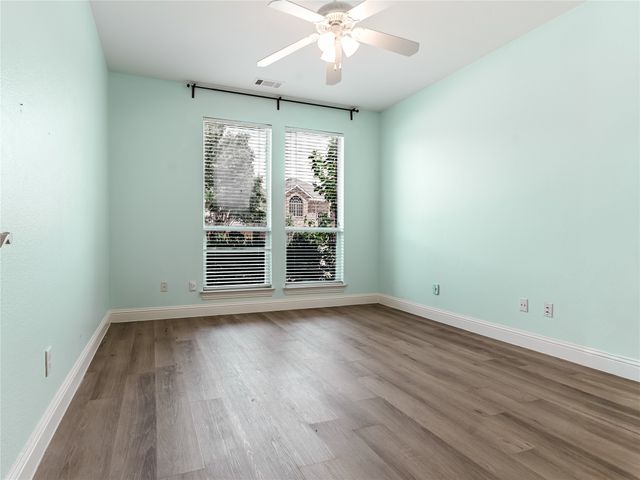 5601 Glenview Lane, The Colony, TX 75056