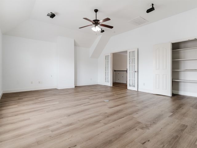 5601 Glenview Lane, The Colony, TX 75056
