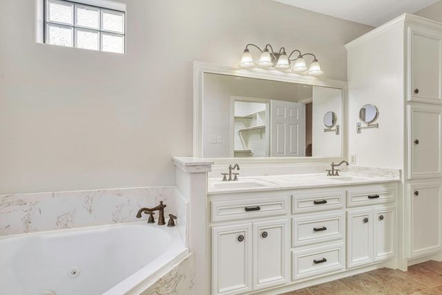 1801 N Mount Mariah Road, Montgomery, TX 77356