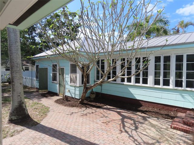 408 27TH STREET W, Bradenton, FL 34205