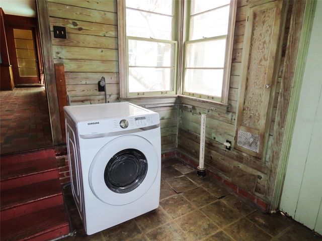 408 27TH STREET W, Bradenton, FL 34205