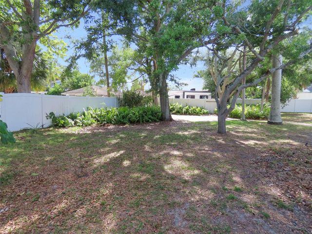 408 27TH STREET W, Bradenton, FL 34205