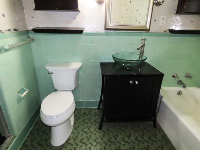 408 27TH STREET W, Bradenton, FL 34205