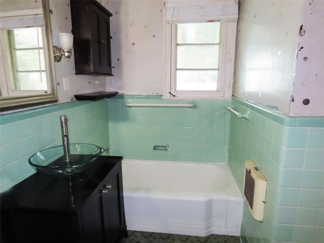 408 27TH STREET W, Bradenton, FL 34205