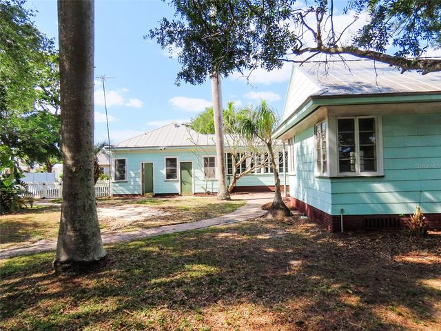 408 27TH STREET W, Bradenton, FL 34205