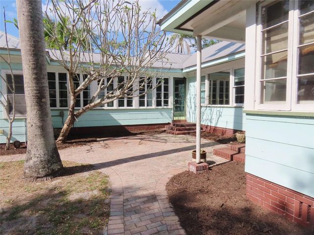 408 27TH STREET W, Bradenton, FL 34205