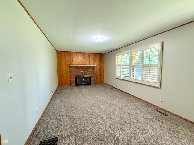 2005 W State Road 32, Crawfordsville, IN 47933