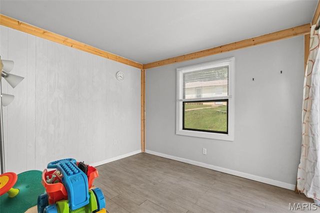 435 N Main Street, St Clair, MO 63077