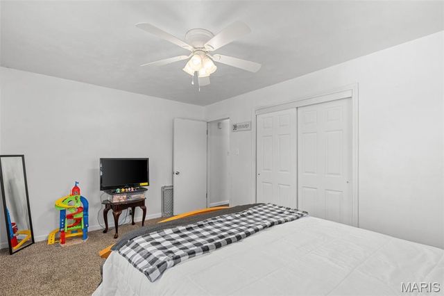 435 N Main Street, St Clair, MO 63077