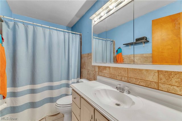 160 Rockdale Avenue, Youngstown, OH 44512