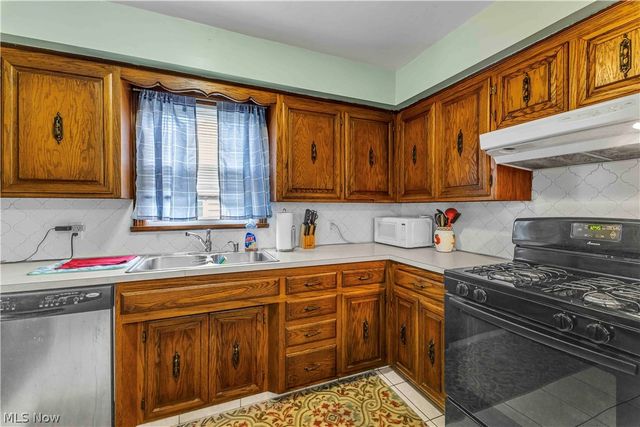 160 Rockdale Avenue, Youngstown, OH 44512