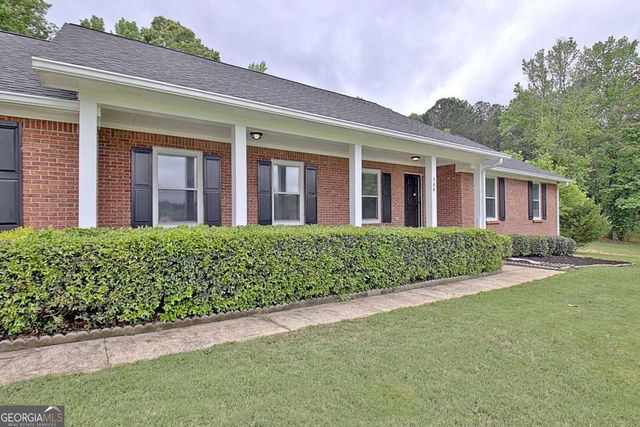 105 Walden Way, Fayetteville, GA 30214