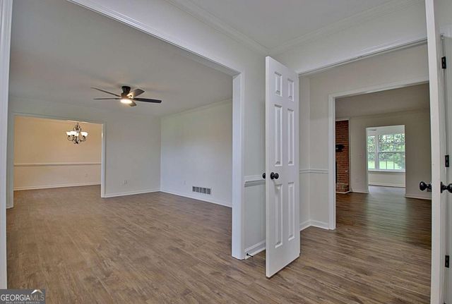 105 Walden Way, Fayetteville, GA 30214