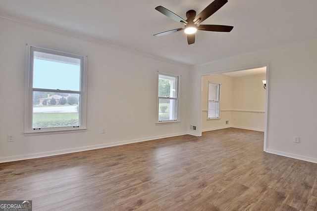 105 Walden Way, Fayetteville, GA 30214