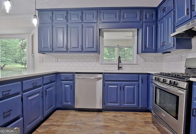 105 Walden Way, Fayetteville, GA 30214