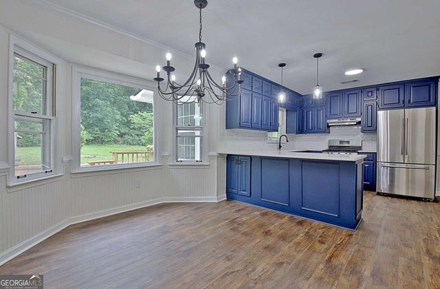 105 Walden Way, Fayetteville, GA 30214