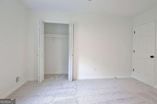 105 Walden Way, Fayetteville, GA 30214