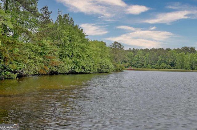 105 Walden Way, Fayetteville, GA 30214