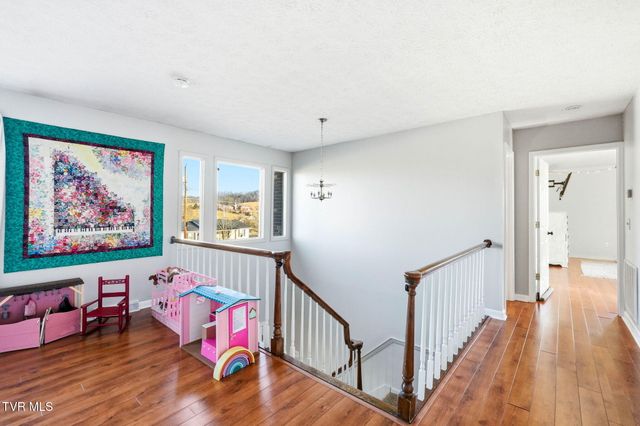 297 Beaver Road, Bluff City, TN 37618