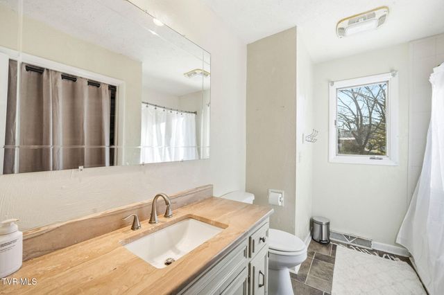 297 Beaver Road, Bluff City, TN 37618