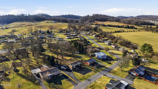 297 Beaver Road, Bluff City, TN 37618