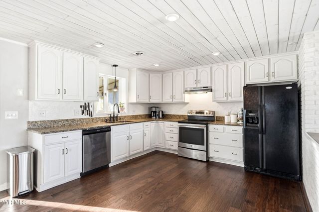 297 Beaver Road, Bluff City, TN 37618