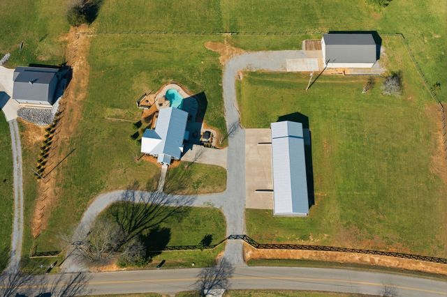 4041 Liverworth Rd, Southside, TN 37171