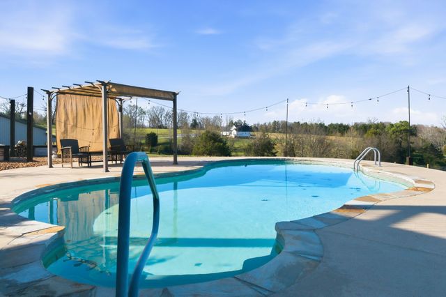 4041 Liverworth Rd, Southside, TN 37171